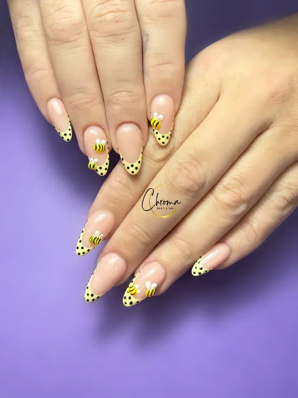 Polka-dot tips with little hand-painted bees